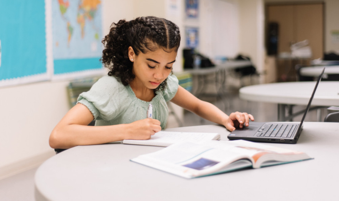 Nos efforts pour aider les élèves à surmonter les épreuves de cette année scolaire imprévisible